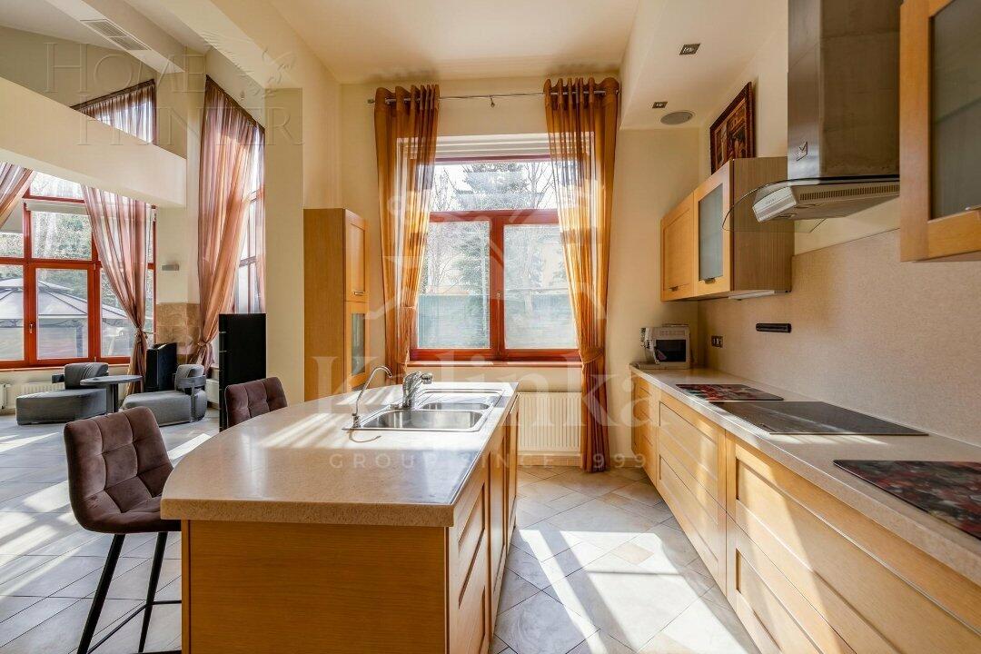 1-этажный коттедж 450 м² с отделкой