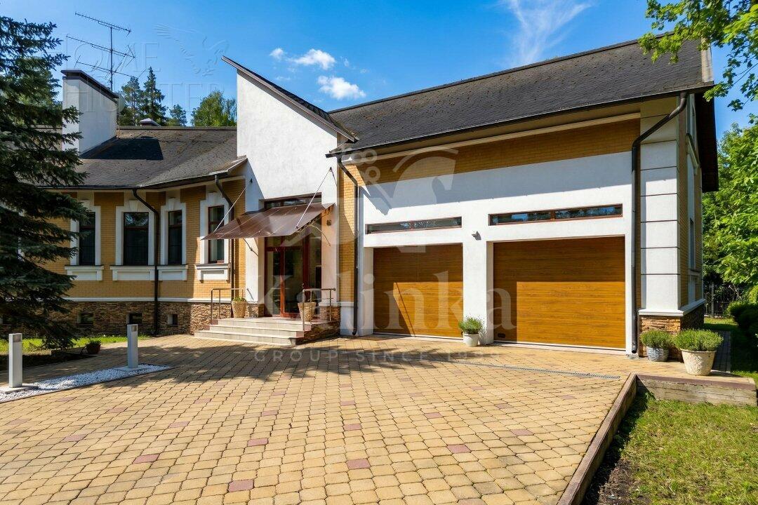 1-этажный коттедж 450 м² с отделкой