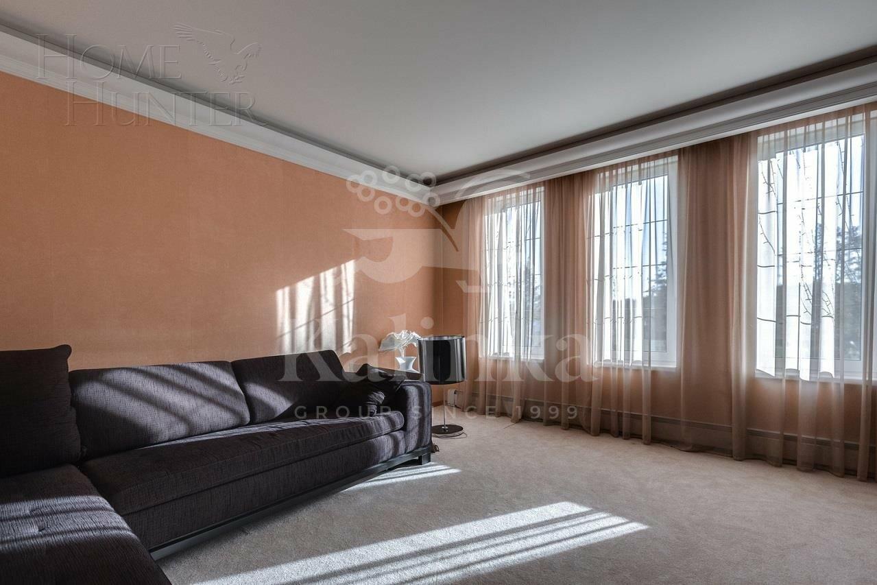2-этажный коттедж 550 м² с отделкой