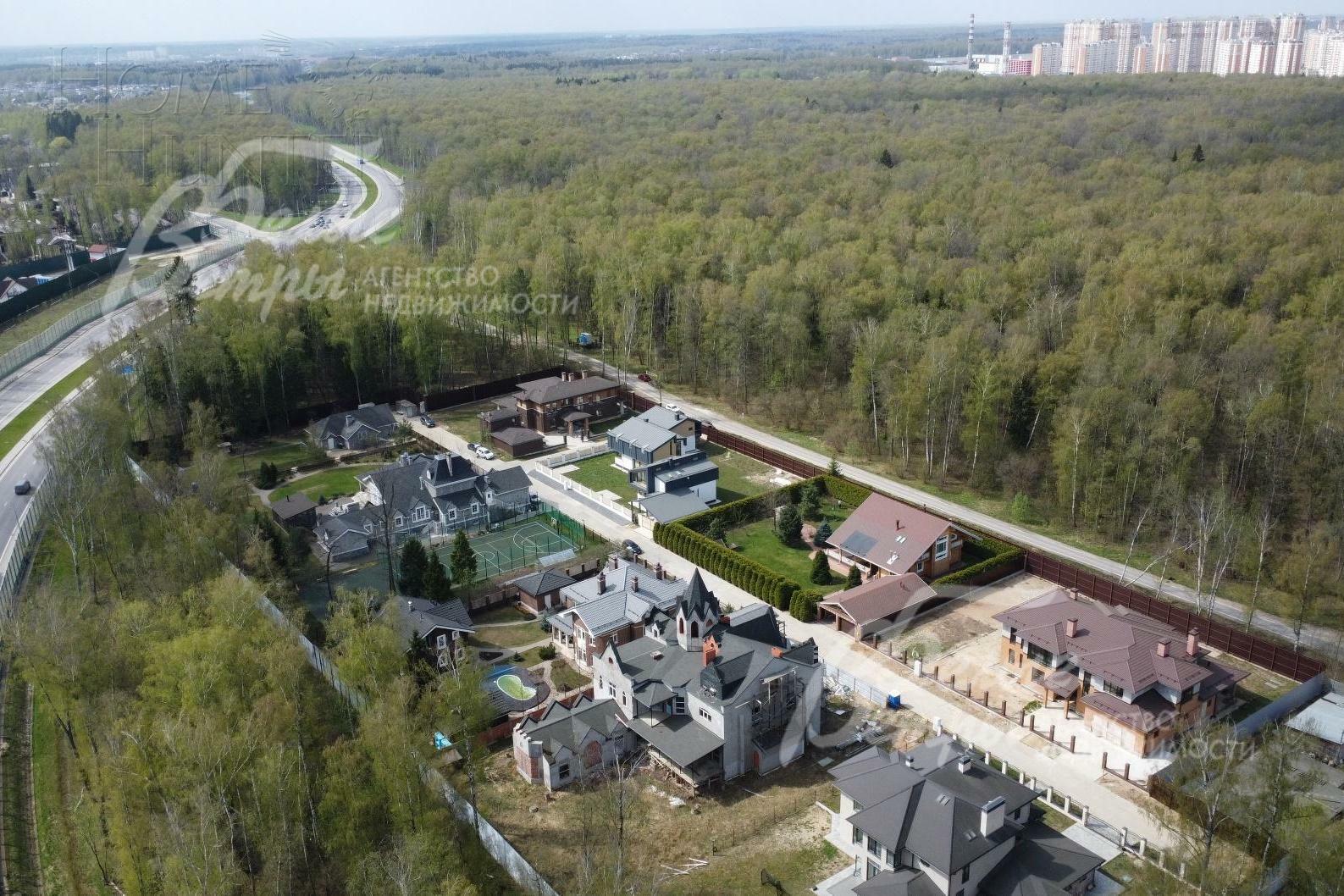 2-этажный коттедж 310 м² с отделкой