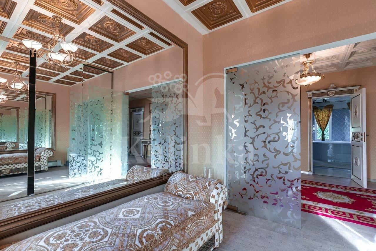 2-этажный коттедж 550 м² с отделкой