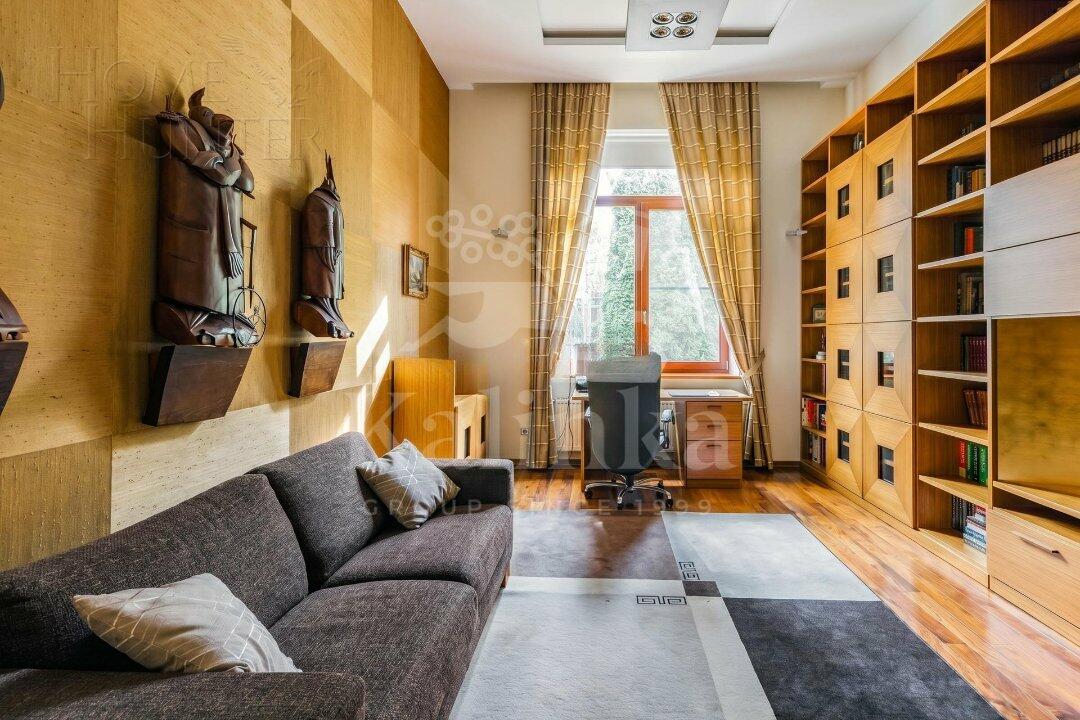 1-этажный коттедж 450 м² с отделкой