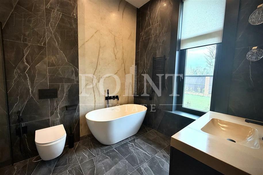 2-этажный коттедж 374 м² с отделкой