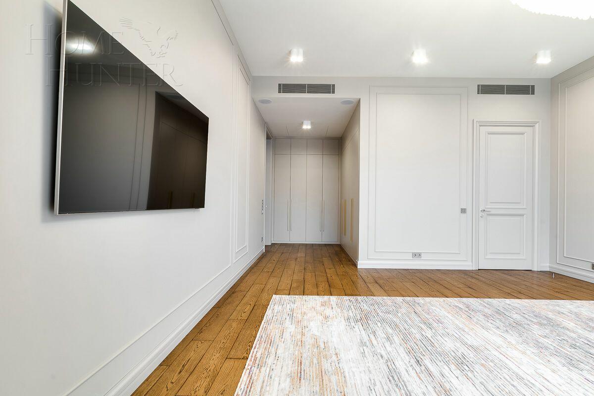 2-этажный коттедж 1 371 м² с отделкой