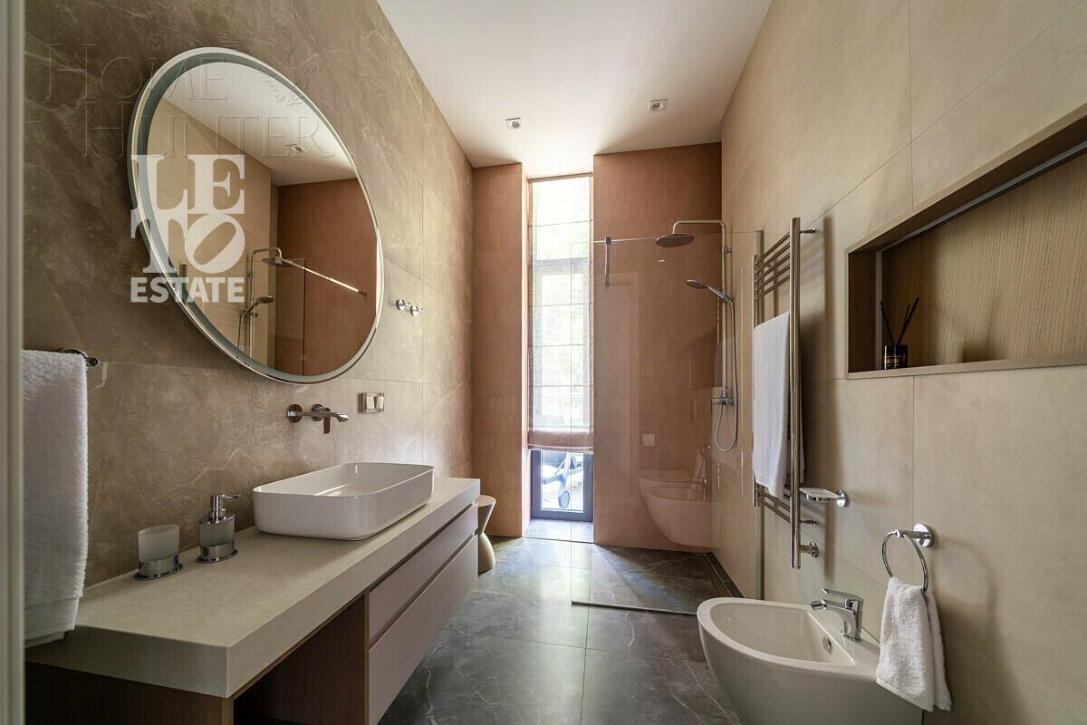2-этажный коттедж 380 м² с отделкой