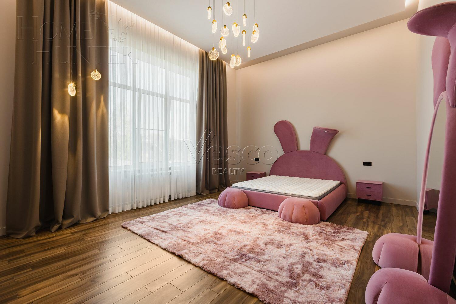 2-этажный коттедж 570 м² с отделкой