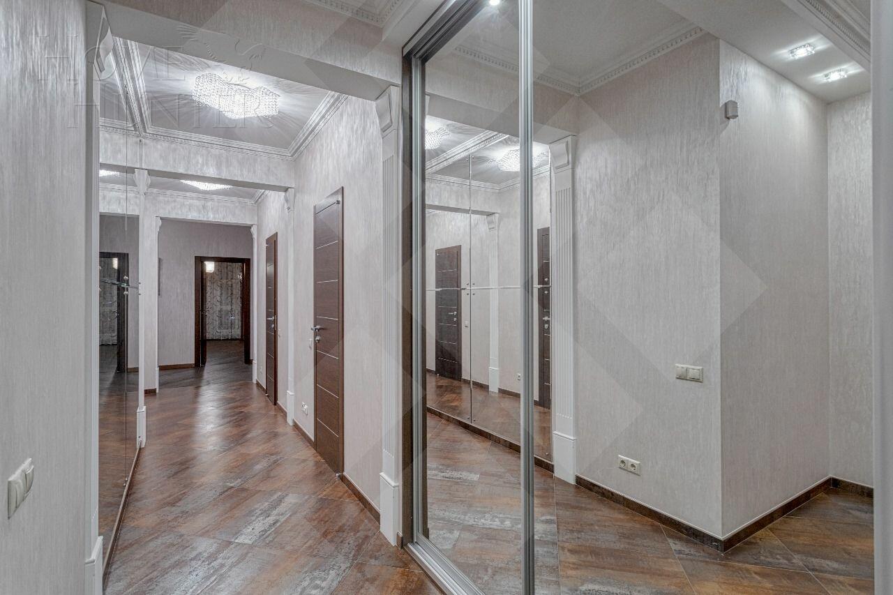 4-КОМН. КВАРТИРА С ОТДЕЛКОЙ 150 М² НА 21 ЭТАЖЕ