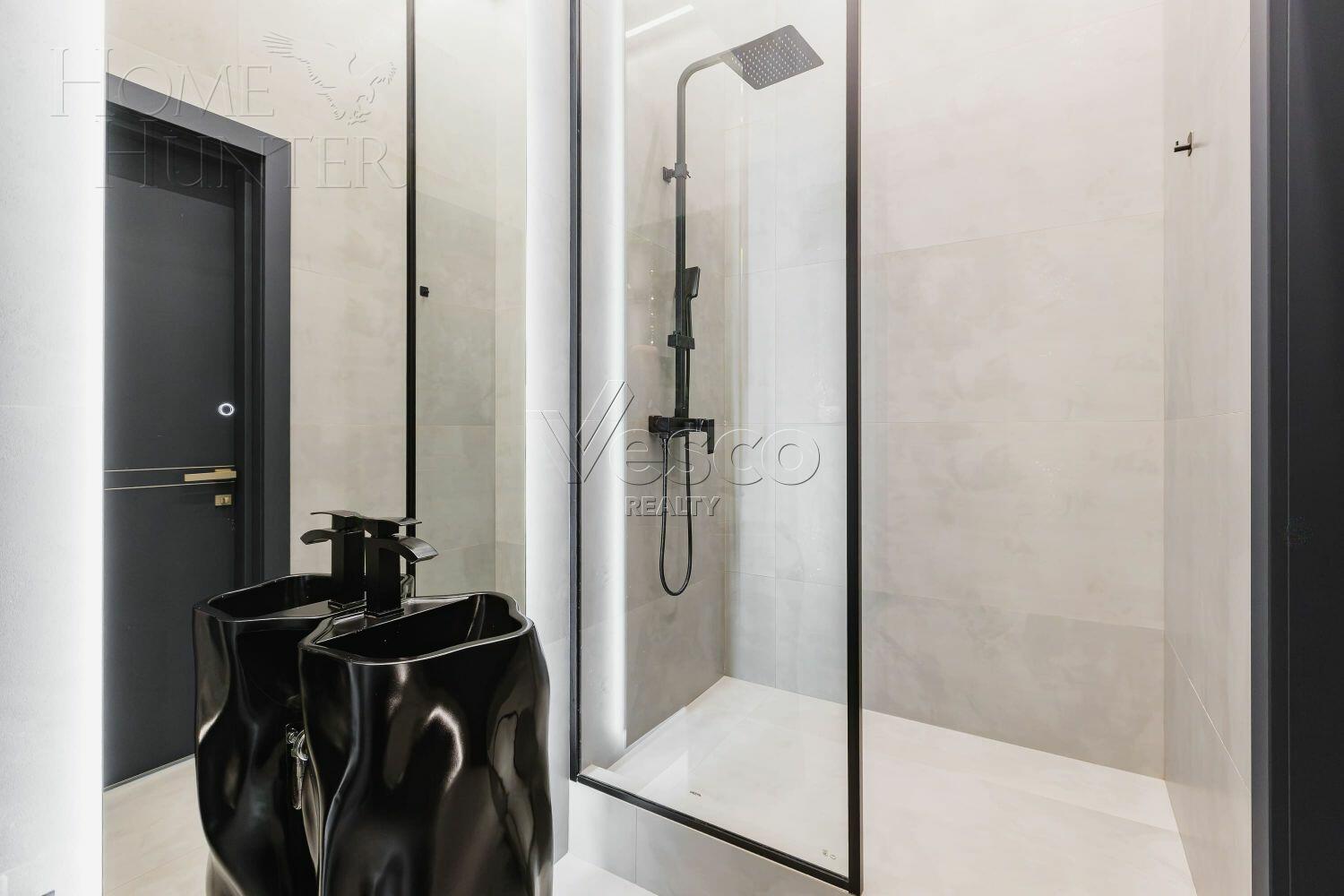 2-этажный коттедж 570 м² с отделкой