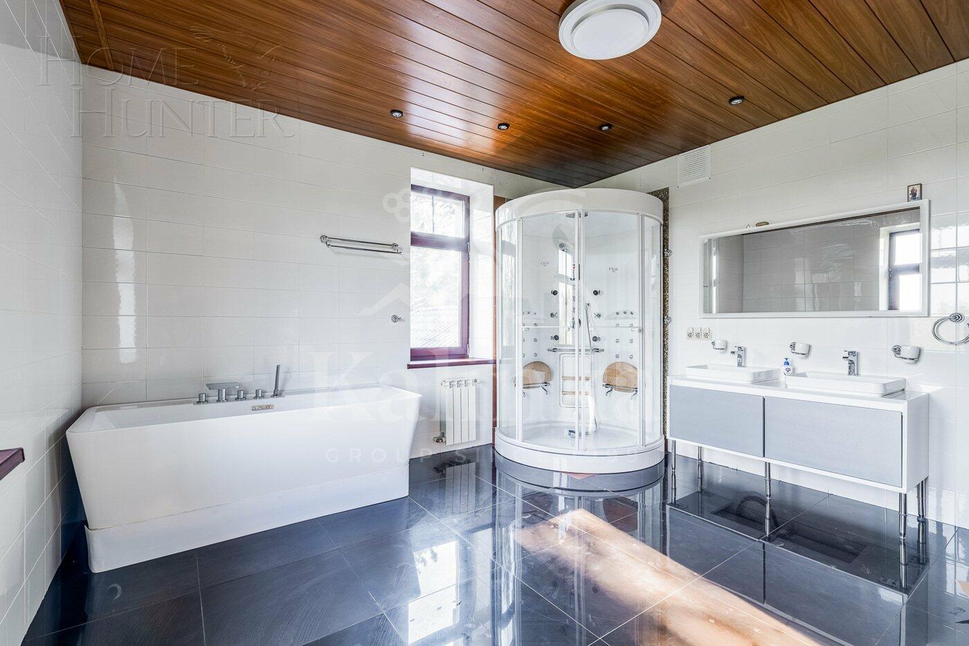 2-этажный коттедж 500 м² с отделкой