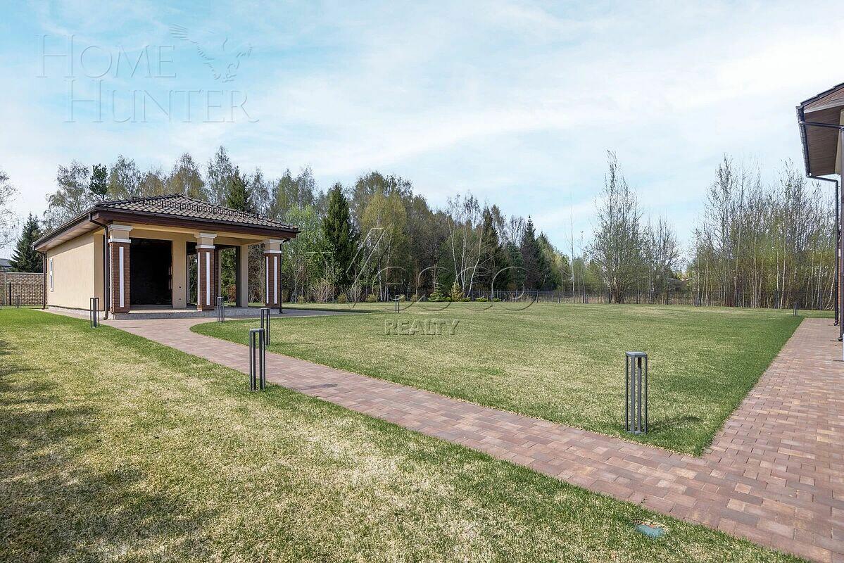 2-этажный коттедж 612 м² без отделки