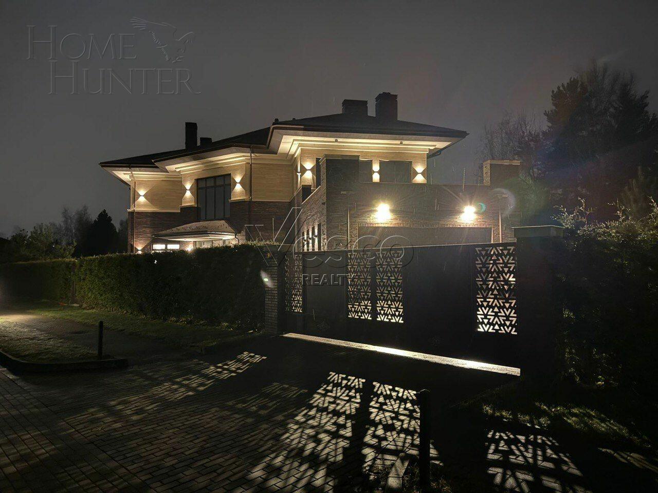 1-этажный коттедж 520.9 м² без отделки