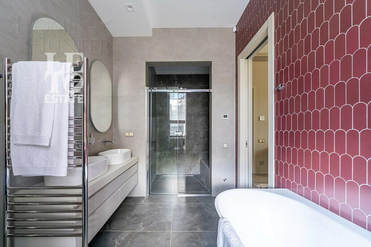 2-этажный коттедж 380 м² с отделкой