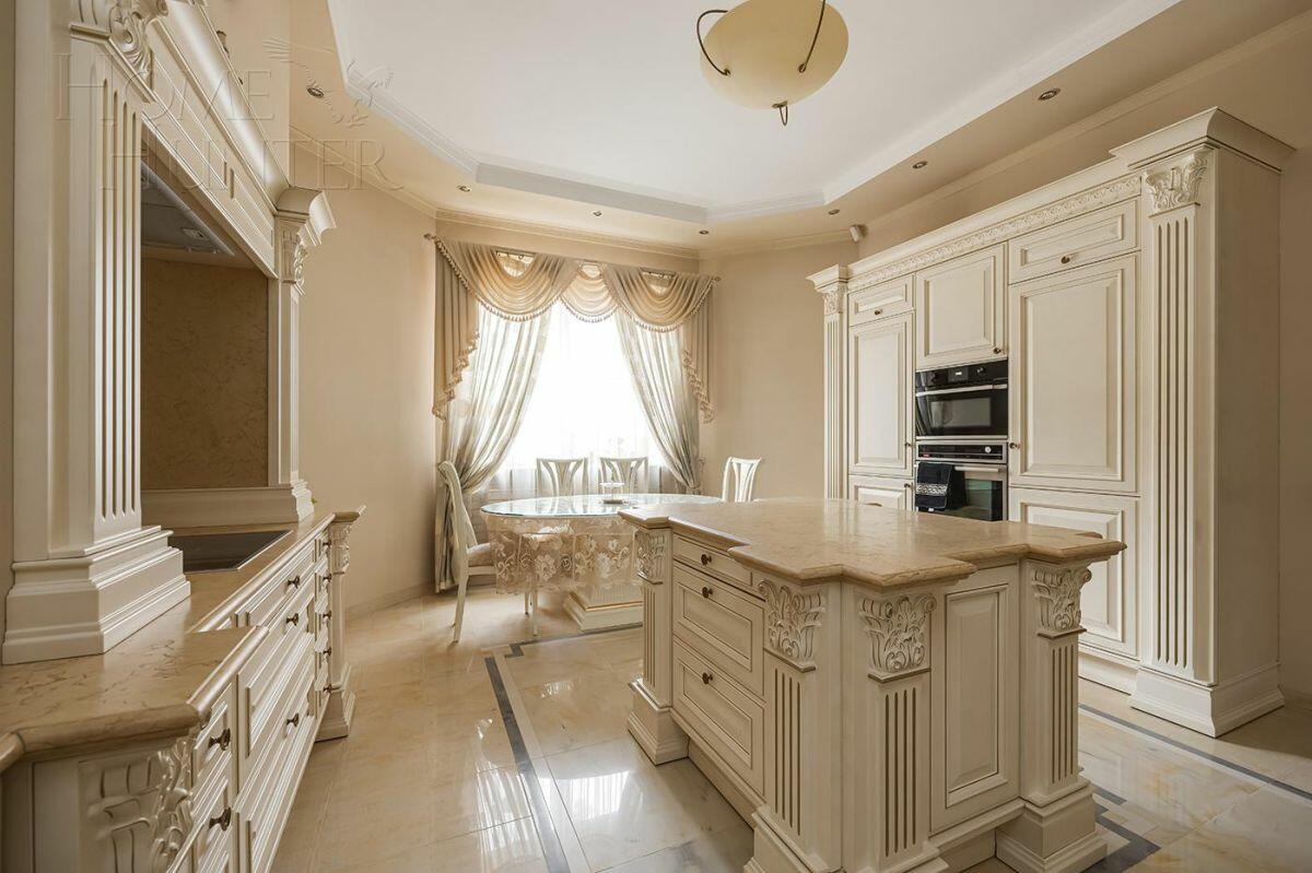 2-этажный коттедж 880 м² с отделкой