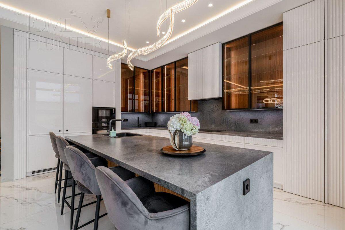2-этажный коттедж 740 м² с отделкой