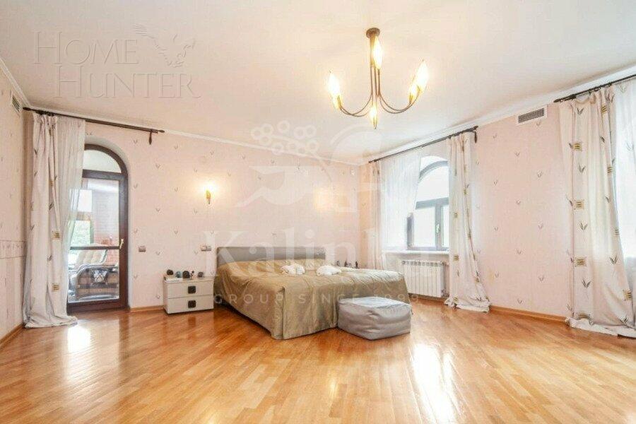 2-этажный коттедж 500 м² с отделкой