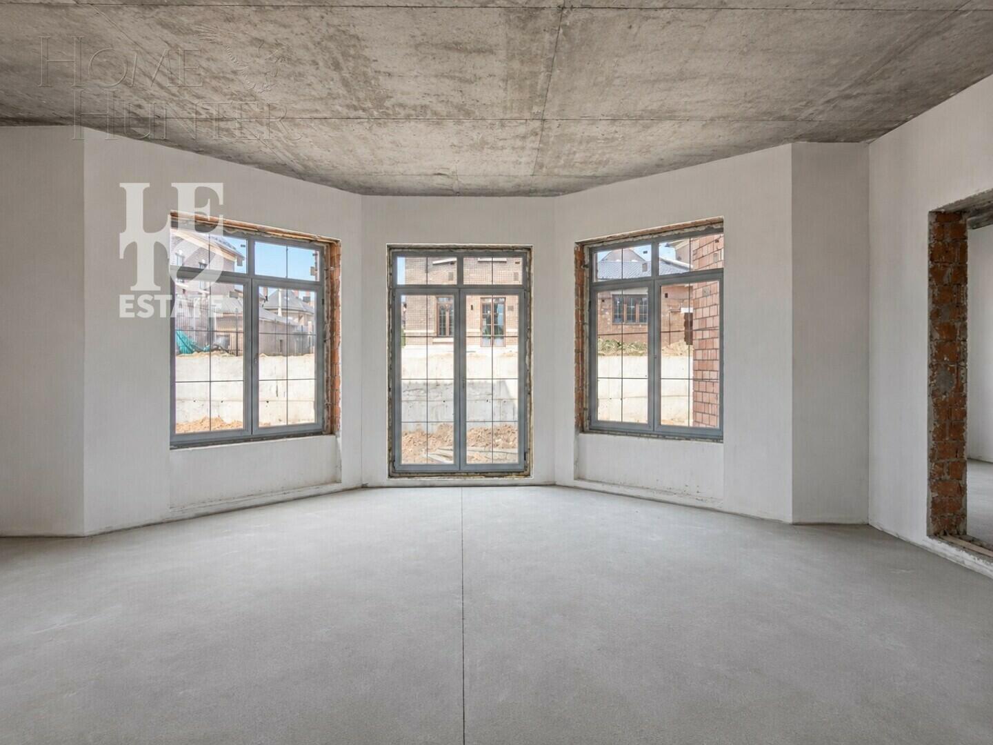 3-этажный коттедж 372 м² без отделки