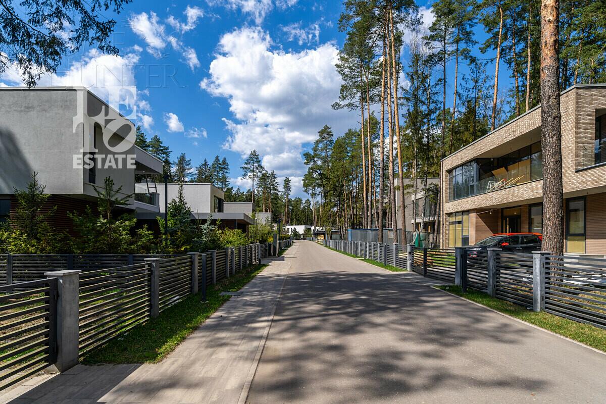 2-этажный коттедж 380 м² с отделкой