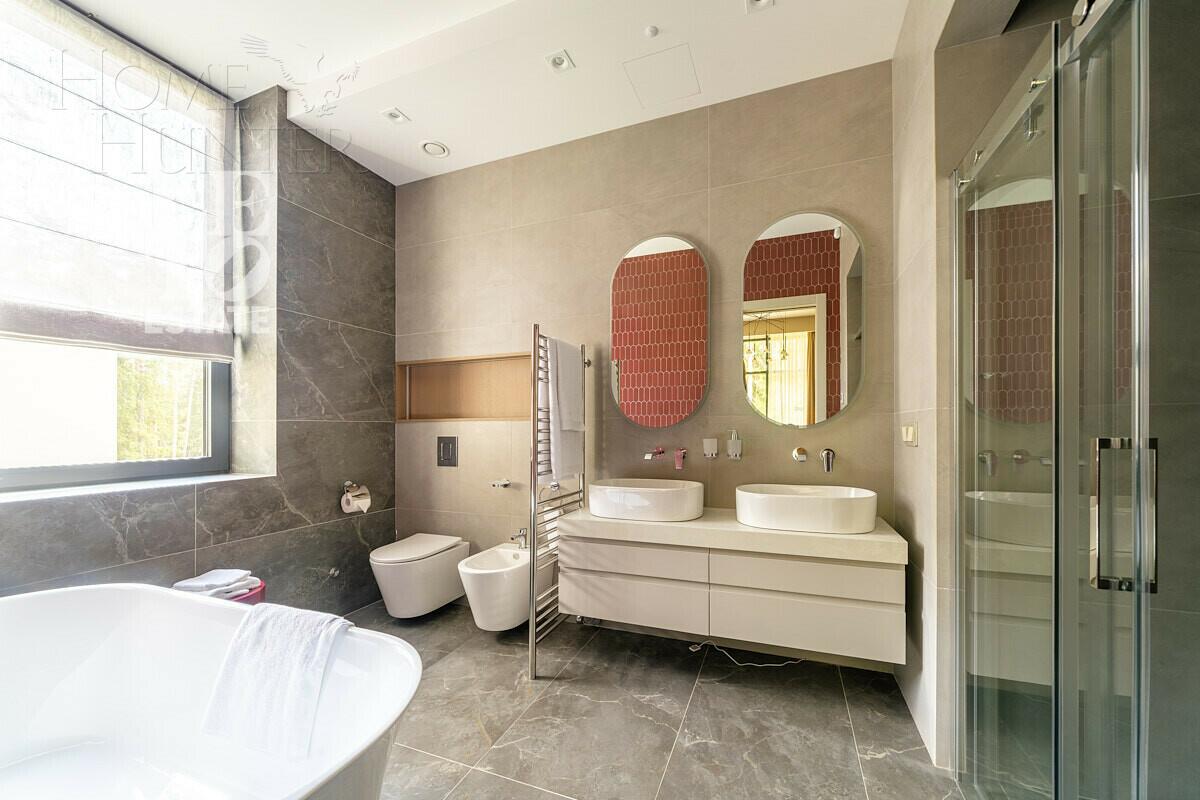 2-этажный коттедж 380 м² с отделкой