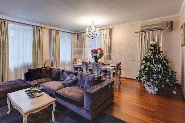 2-этажный коттедж 500 м² с отделкой