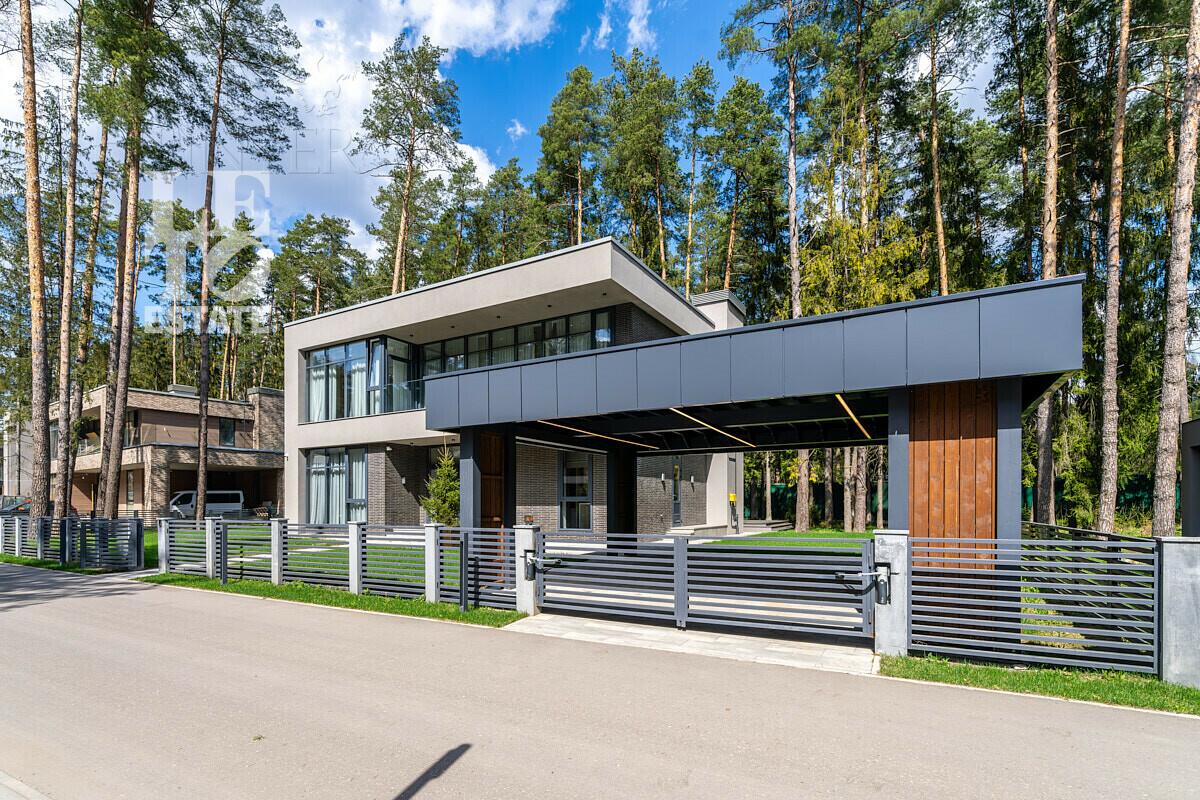 2-этажный коттедж 380 м² с отделкой