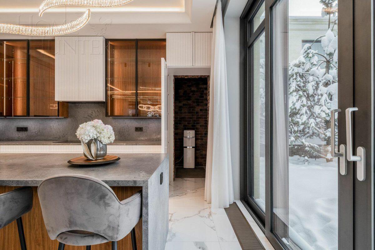 2-этажный коттедж 740 м² с отделкой