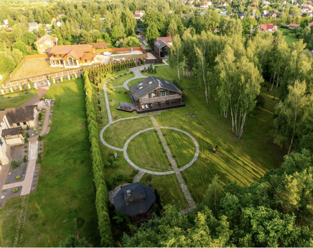 2-этажный коттедж 391 м² с отделкой