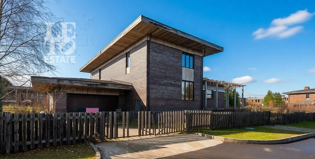 2-этажный коттедж 700 м² без отделки