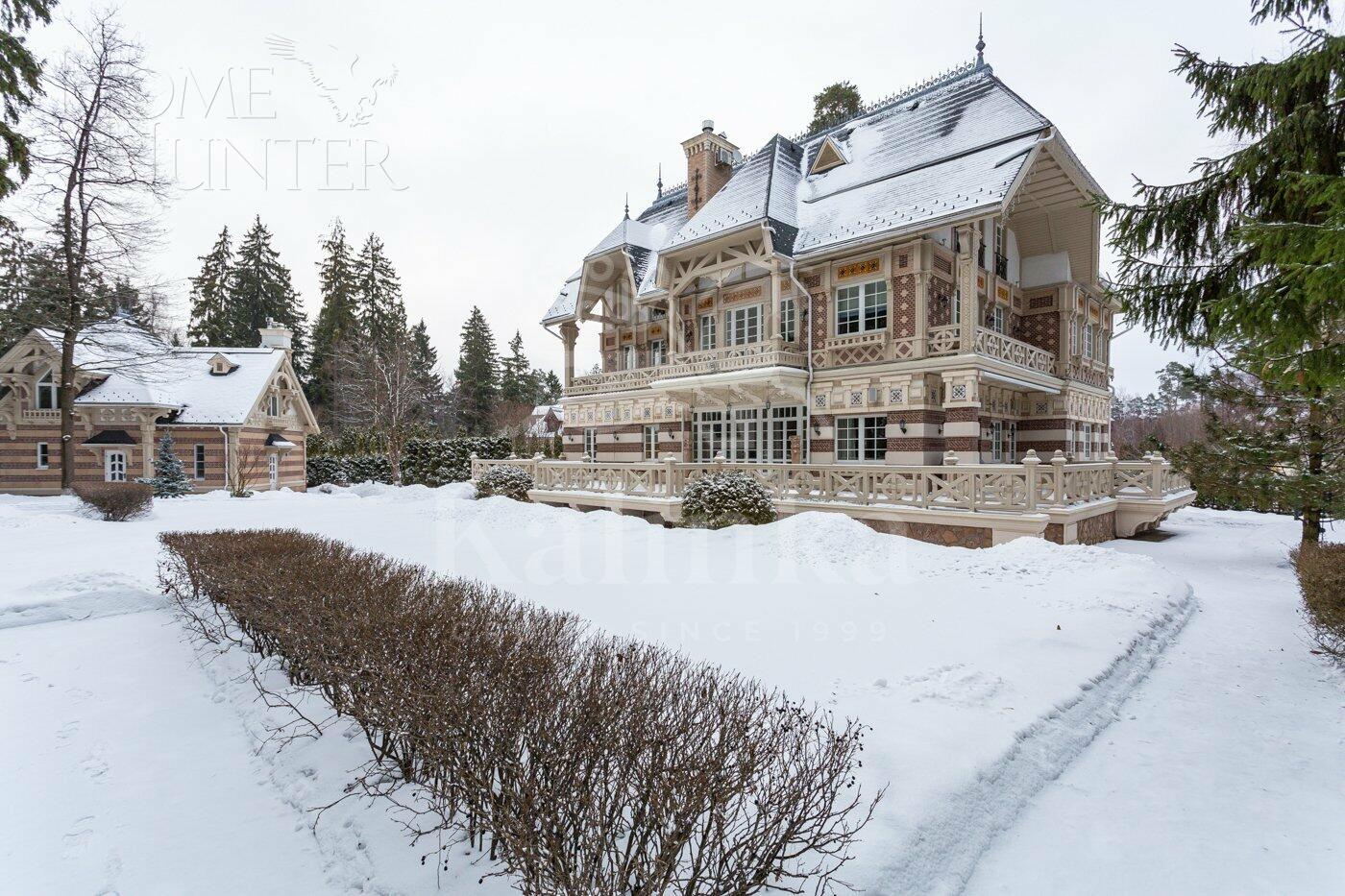2-этажный коттедж 580 м² с отделкой