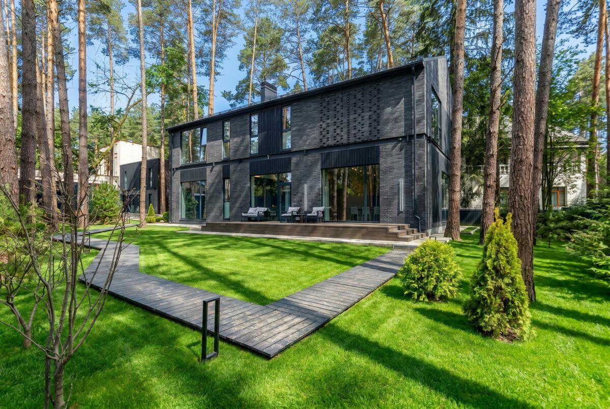 2-этажный коттедж 520 м² с отделкой