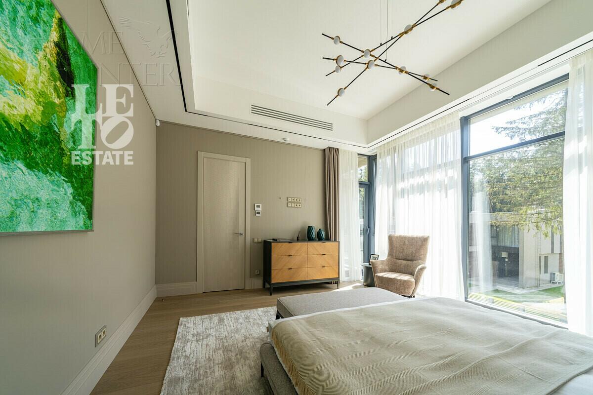 2-этажный коттедж 380 м² с отделкой