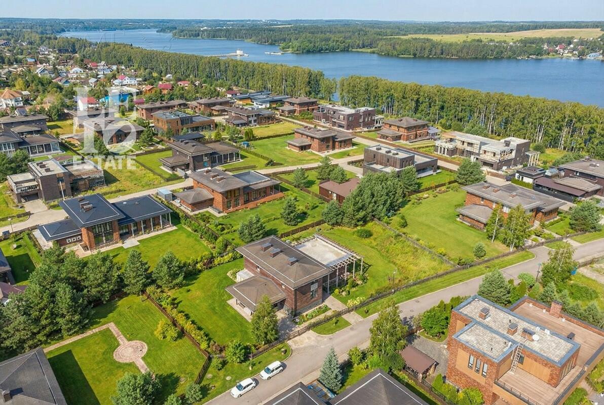 2-этажный коттедж 700 м² без отделки