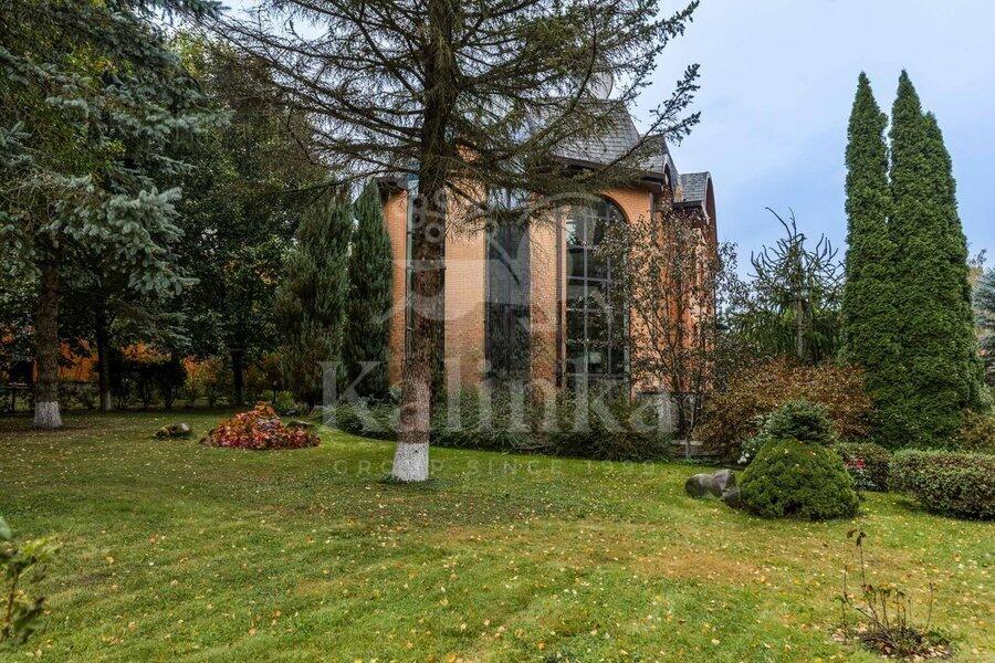 2-этажный коттедж 500 м² с отделкой