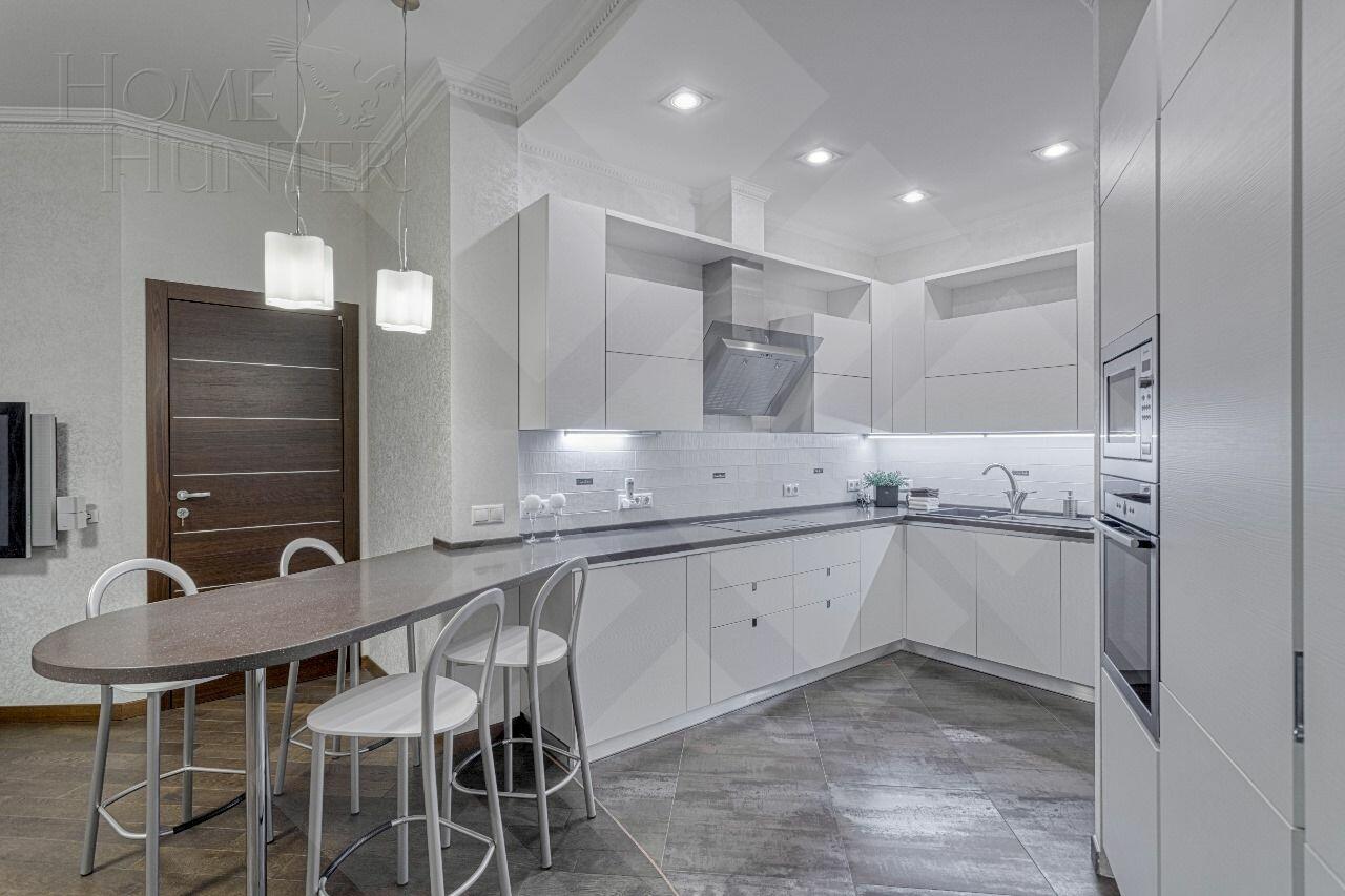 4-КОМН. КВАРТИРА С ОТДЕЛКОЙ 150 М² НА 21 ЭТАЖЕ