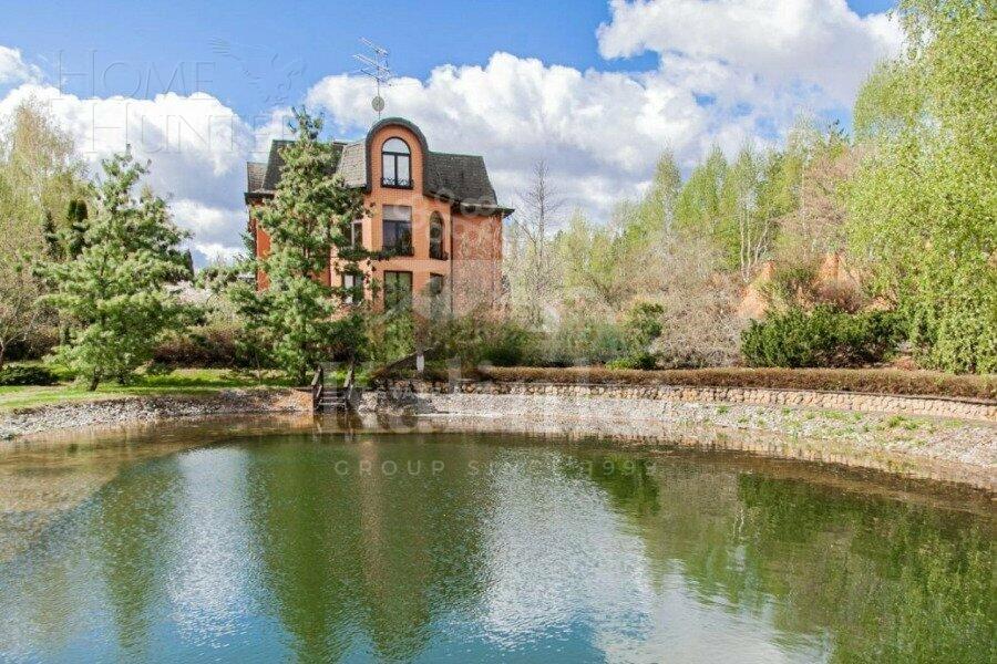 2-этажный коттедж 500 м² с отделкой