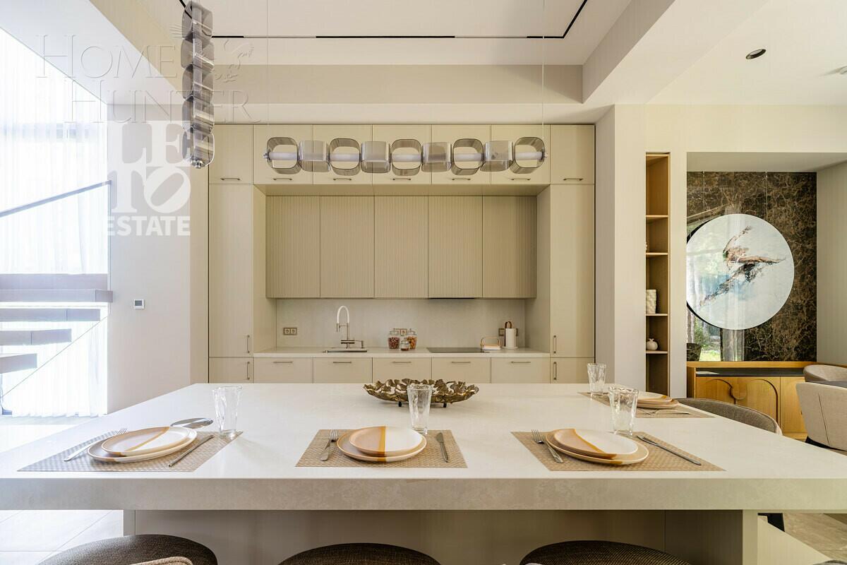 2-этажный коттедж 380 м² с отделкой