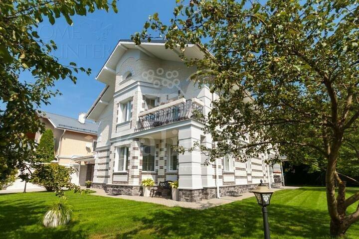 2-этажный коттедж 500 м² с отделкой