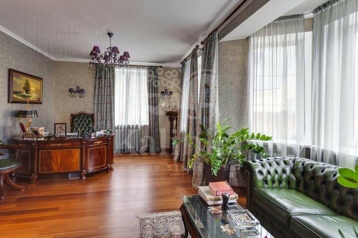 2-этажный коттедж 500 м² с отделкой