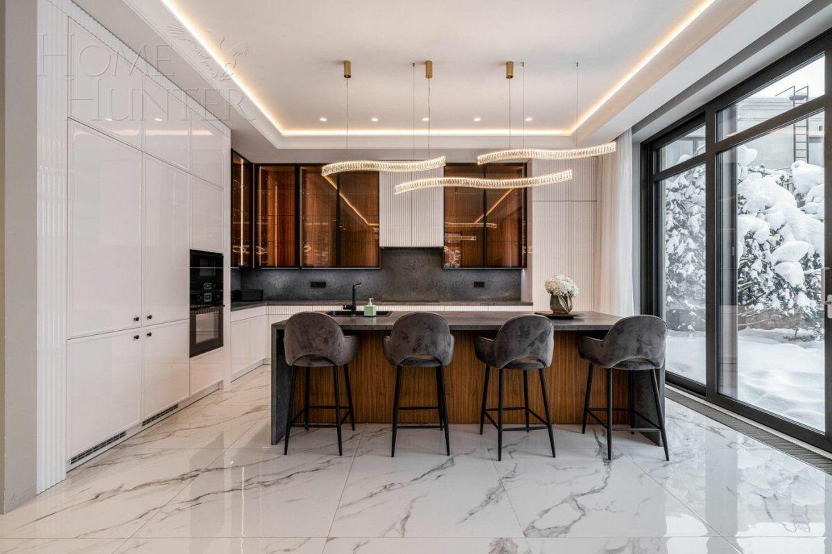 2-этажный коттедж 740 м² с отделкой