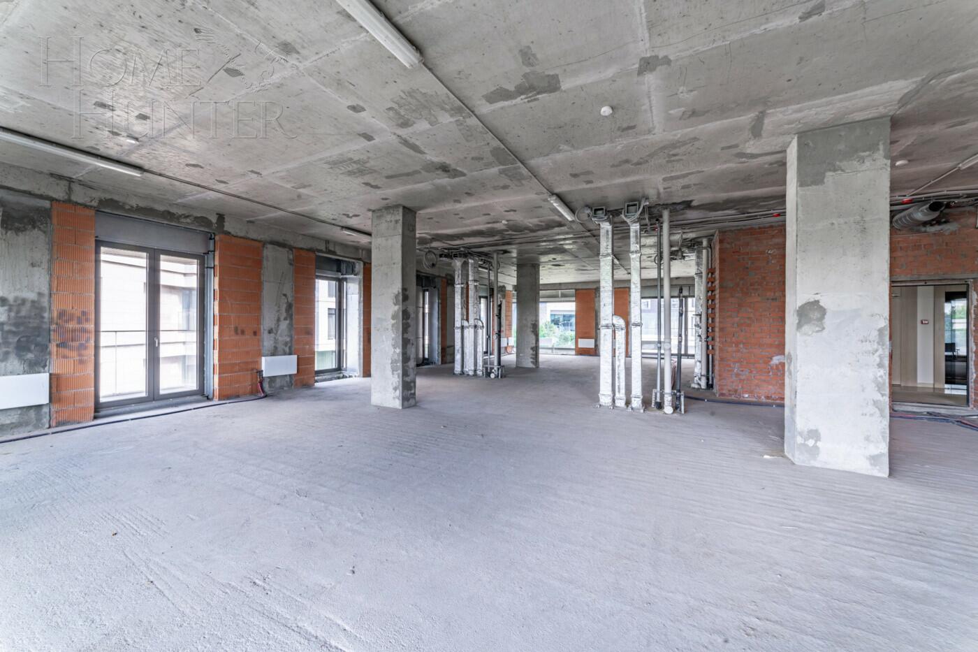8-КОМН. КВАРТИРА БЕЗ ОТДЕЛКИ 416 М² НА 2 ЭТАЖЕ