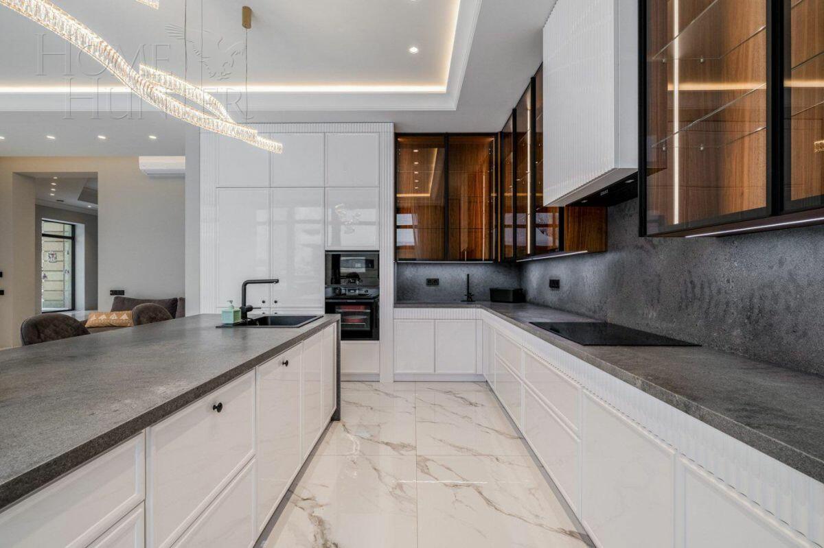 2-этажный коттедж 740 м² с отделкой