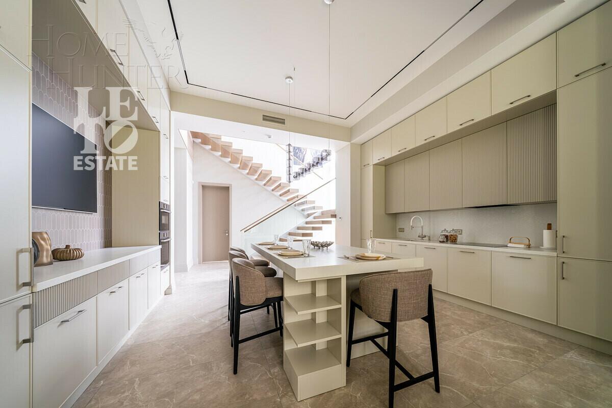 2-этажный коттедж 380 м² с отделкой