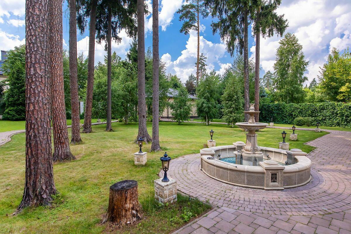 2-этажный коттедж 865 м² с отделкой