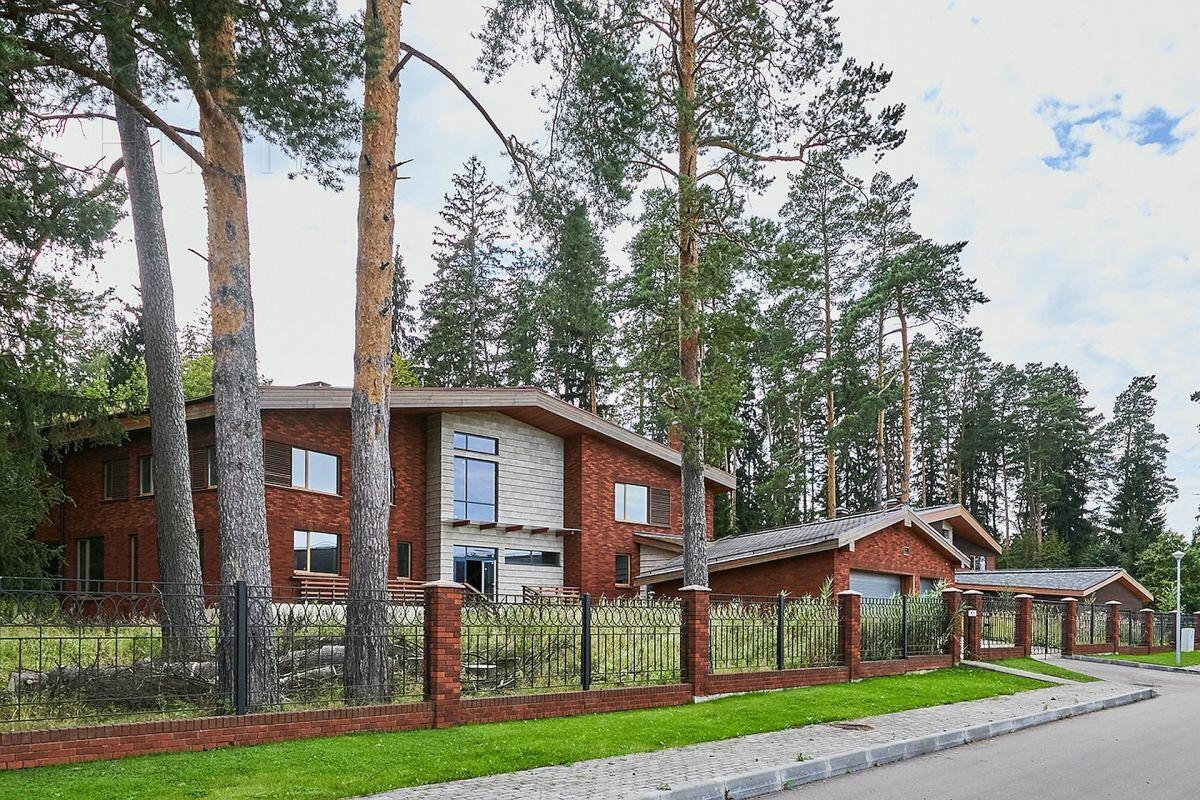 2-этажный коттедж 638 м² без отделки