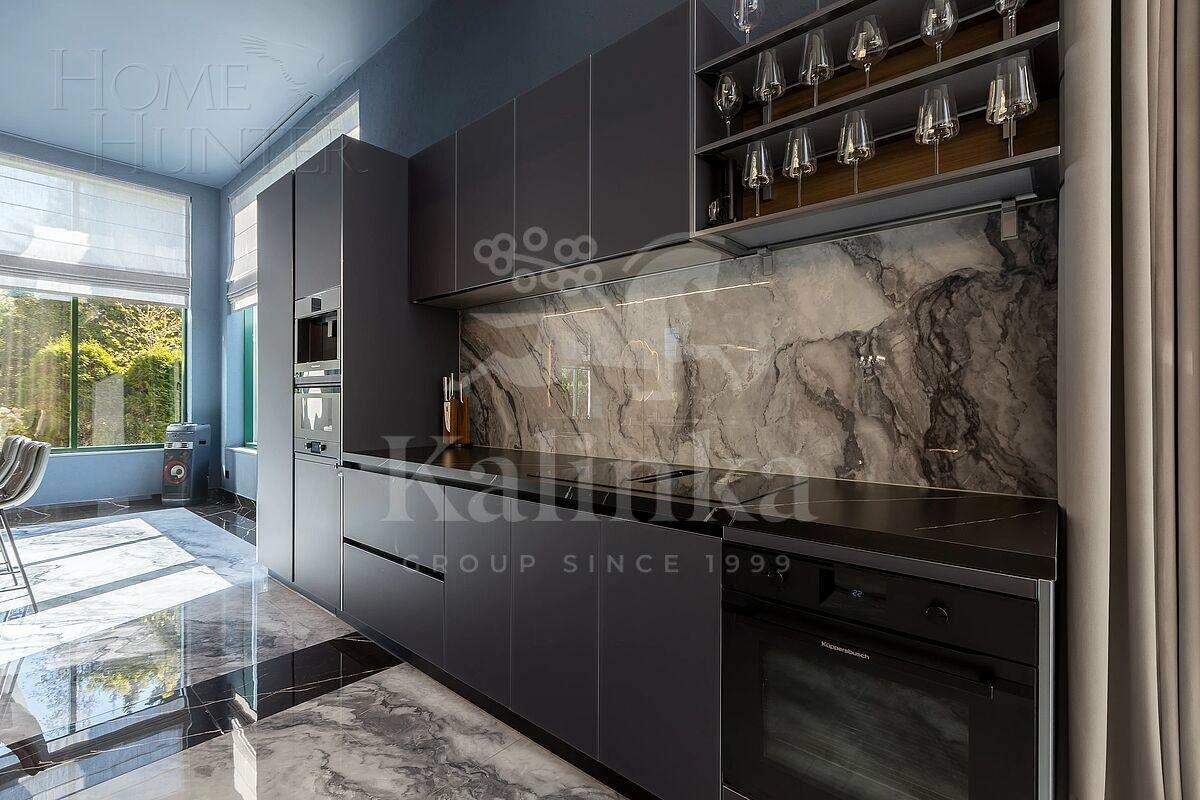 2-этажный коттедж 905.4 м² с отделкой