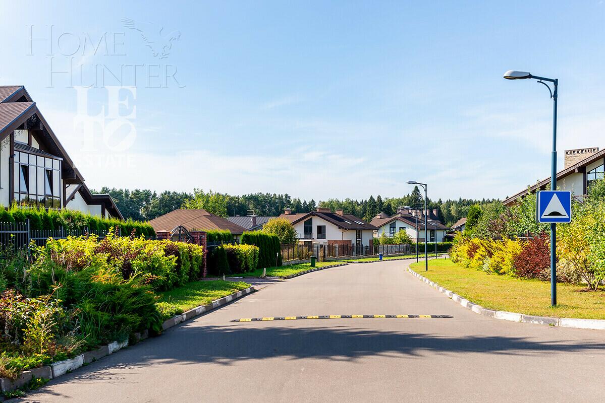 2-этажный коттедж 425 м² с отделкой