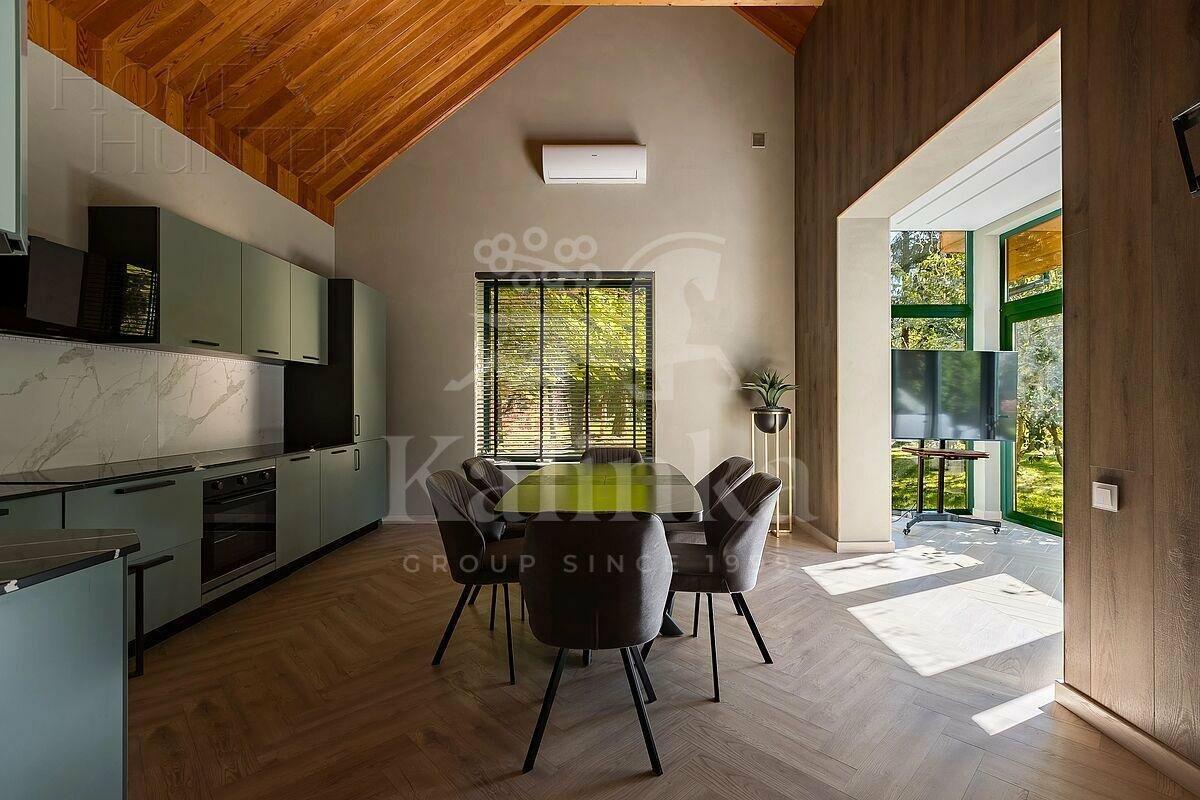 2-этажный коттедж 905.4 м² с отделкой