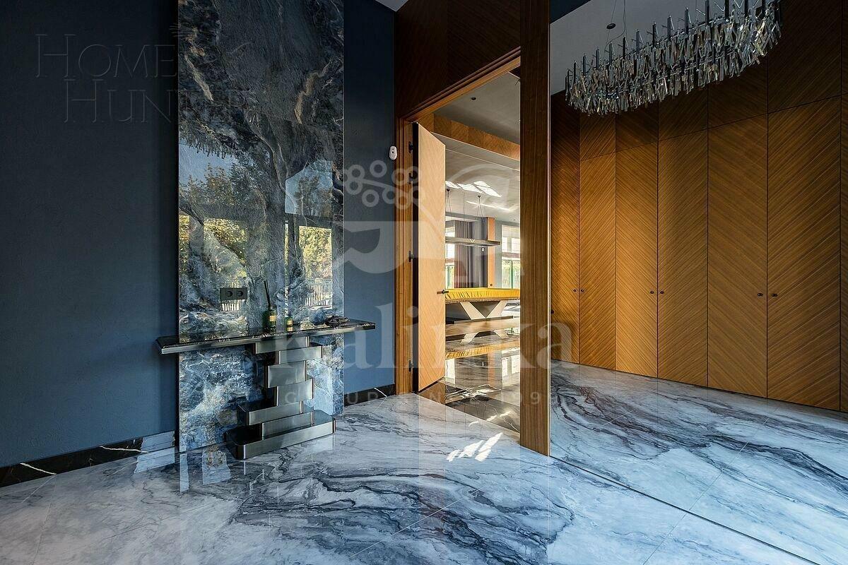 2-этажный коттедж 905.4 м² с отделкой