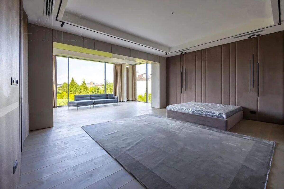 2-этажный коттедж 1 100 м² с отделкой