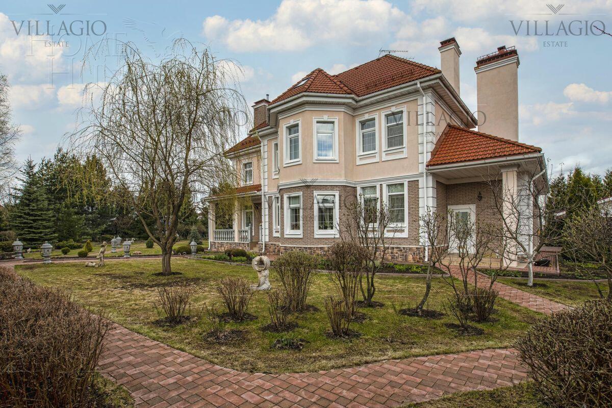 2-этажный коттедж 532 м² с отделкой