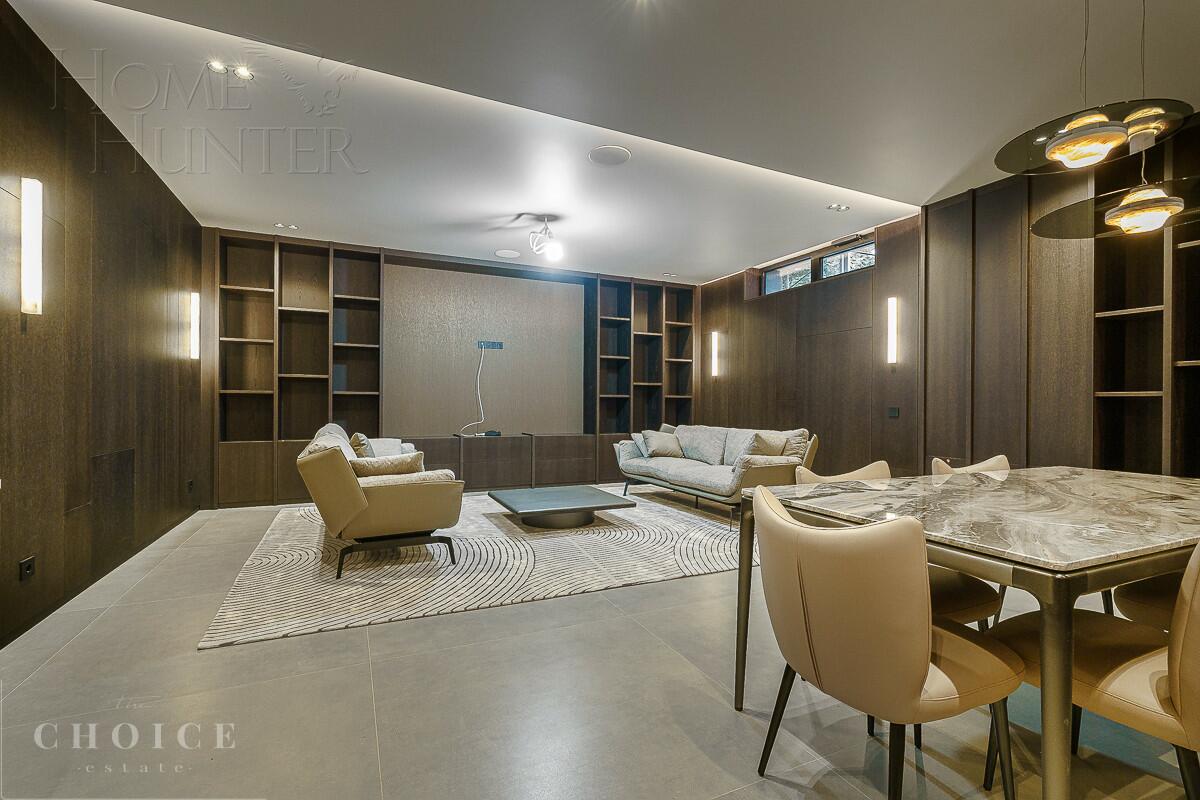 2-этажный коттедж 1 373.4 м² с отделкой